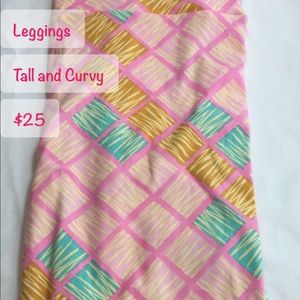 LuLaRoe Pants - LuLa Roe TC leggings LuLaRoe Pants - LuLa Roe TC leggings